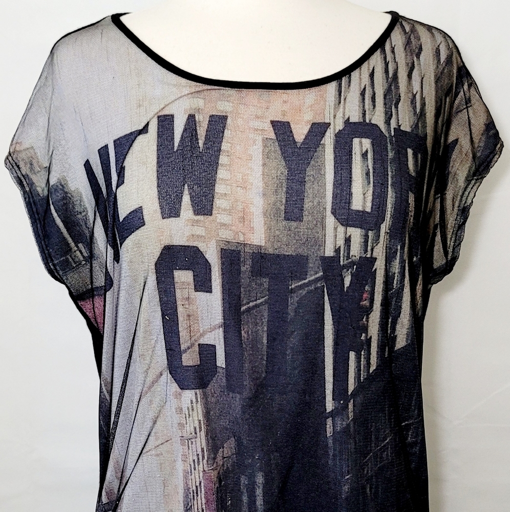 Skinny Minnie Womens Black S/S Net Overlay City Printed Graphic Tee Shirt Large